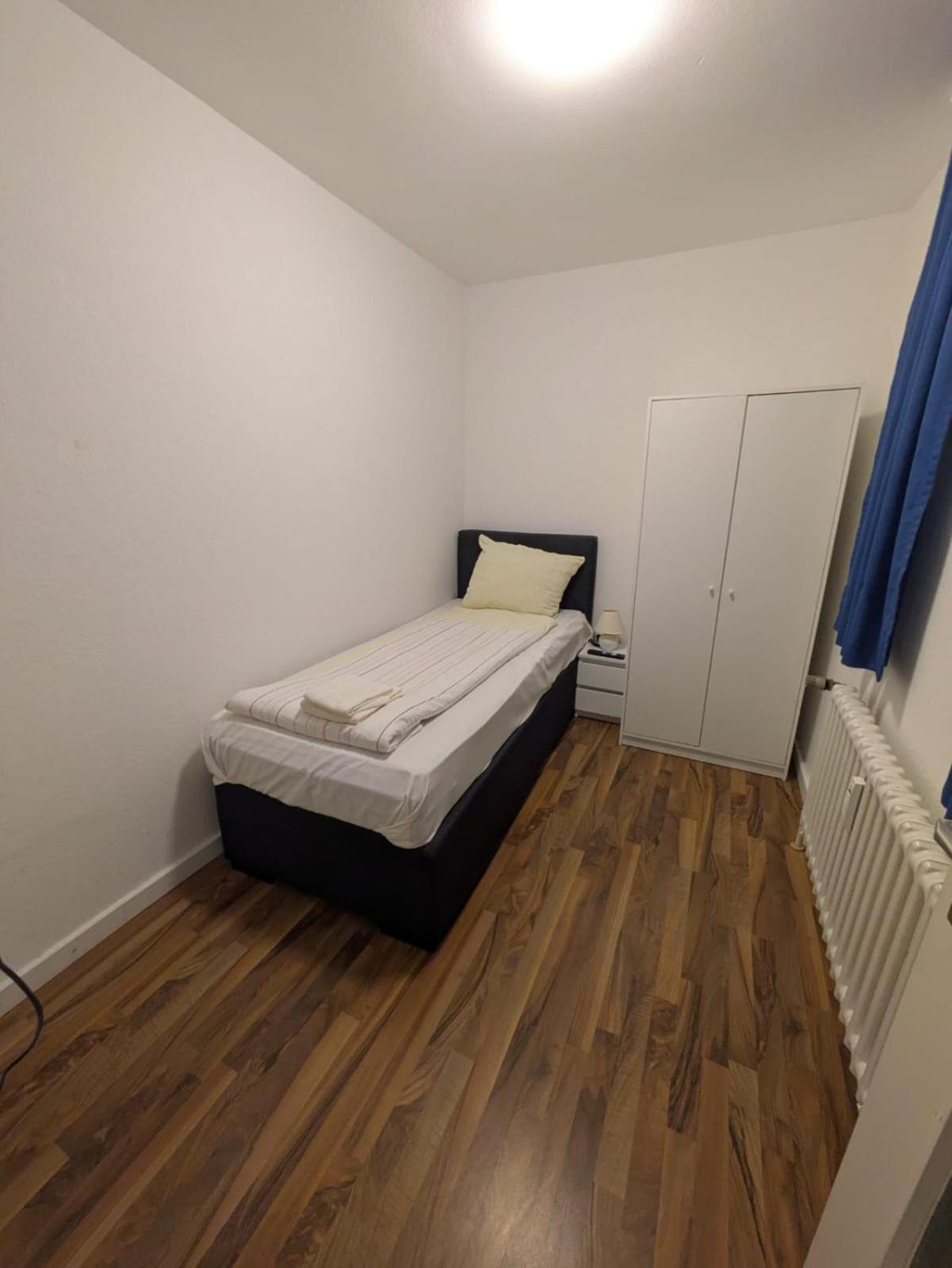 1,5-Zimmer Apartment Mit Balkon Am Hauptbahnhof Neumünster Exterior foto